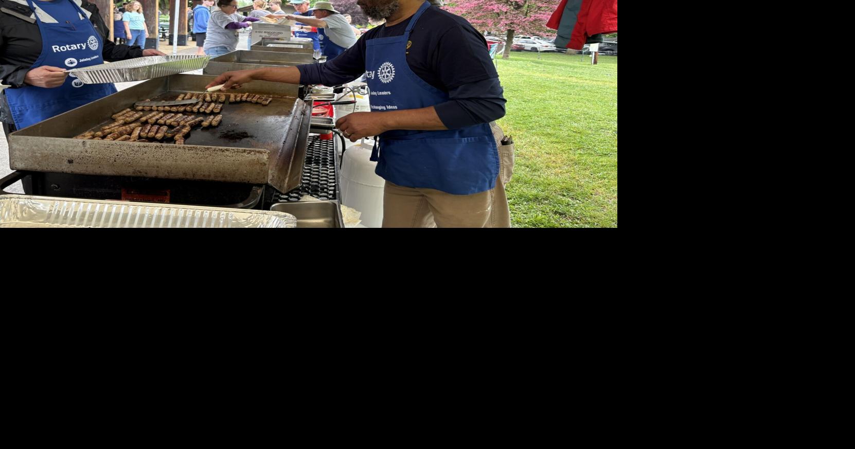 Martinsburg celebrates Memorial Day with pancakes and wreaths at War Memorial Park