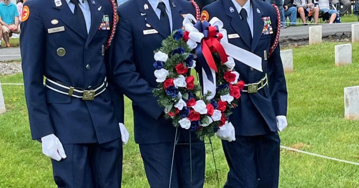 Jefferson Countians gather at Edge Hill Cemetery for annual remembrance ceremony - Vimarsana News