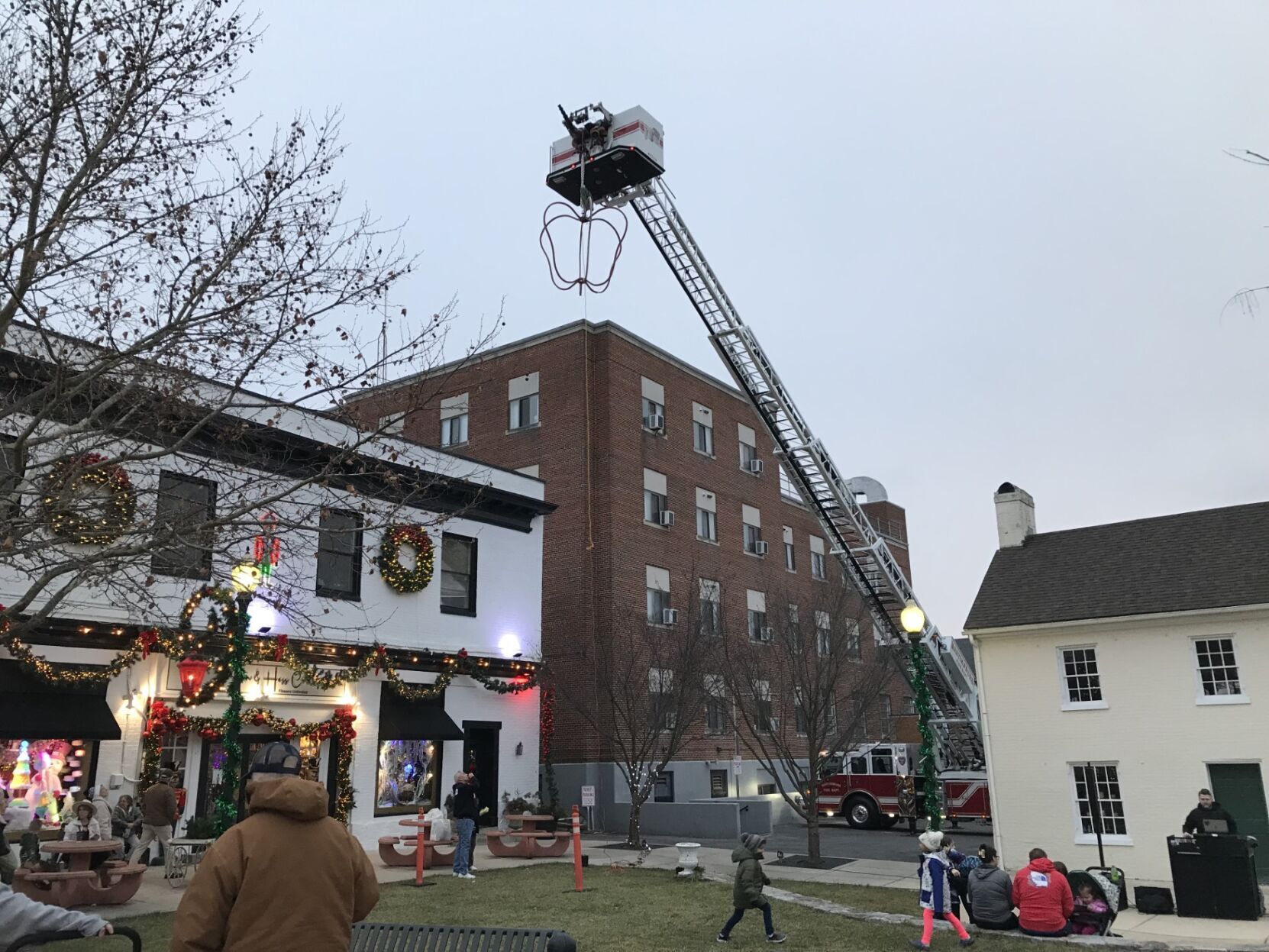 The 2024 Apple Drop Celebrates The Beginning Of A New Year Journal   65931b66e0256.image 