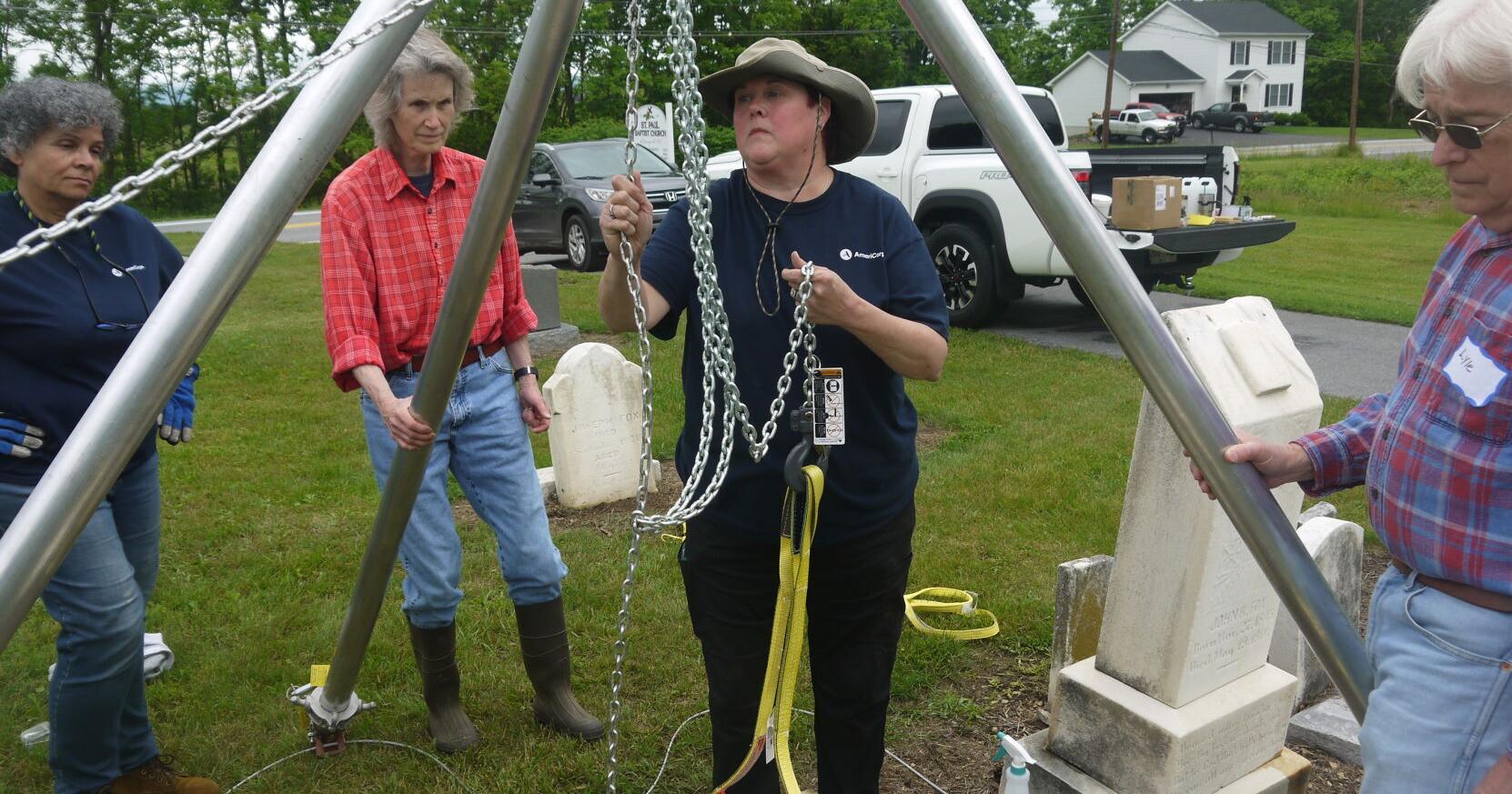 Workshop teaches volunteers how to preserve graves in Jefferson County - Vimarsana News