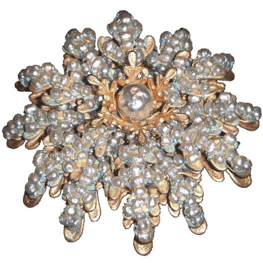 NWT Alex Carol Vintage Styled Gold & Crystal Bracelets Costume Jewelry |  Crystal bracelets, Silver fashion, Vintage costumes