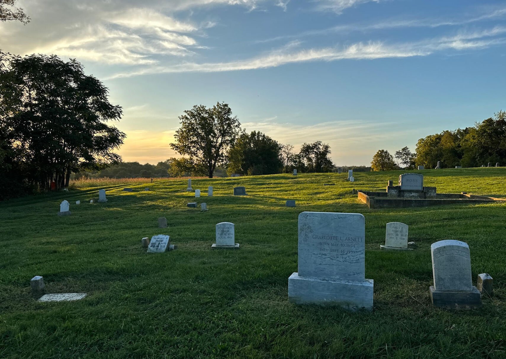 DAR Presentation Focuses on Preserving African American Burial Grounds