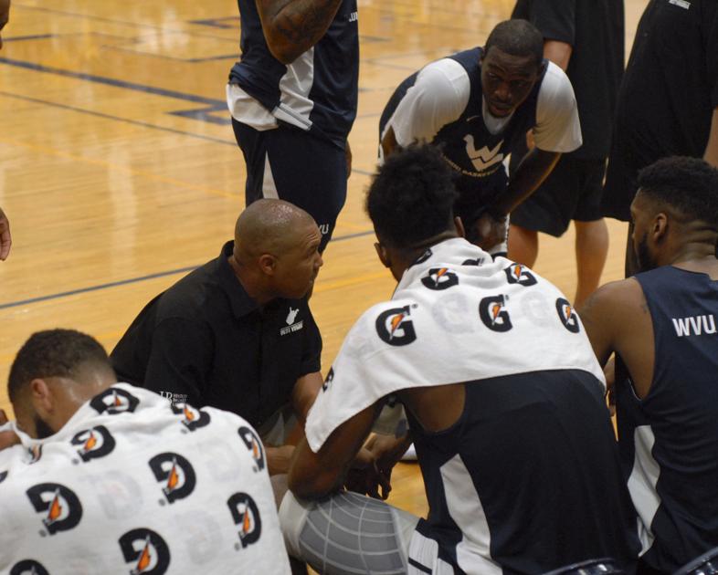 Best Virginia Rolls To Blowout Victory In Alumni Game At