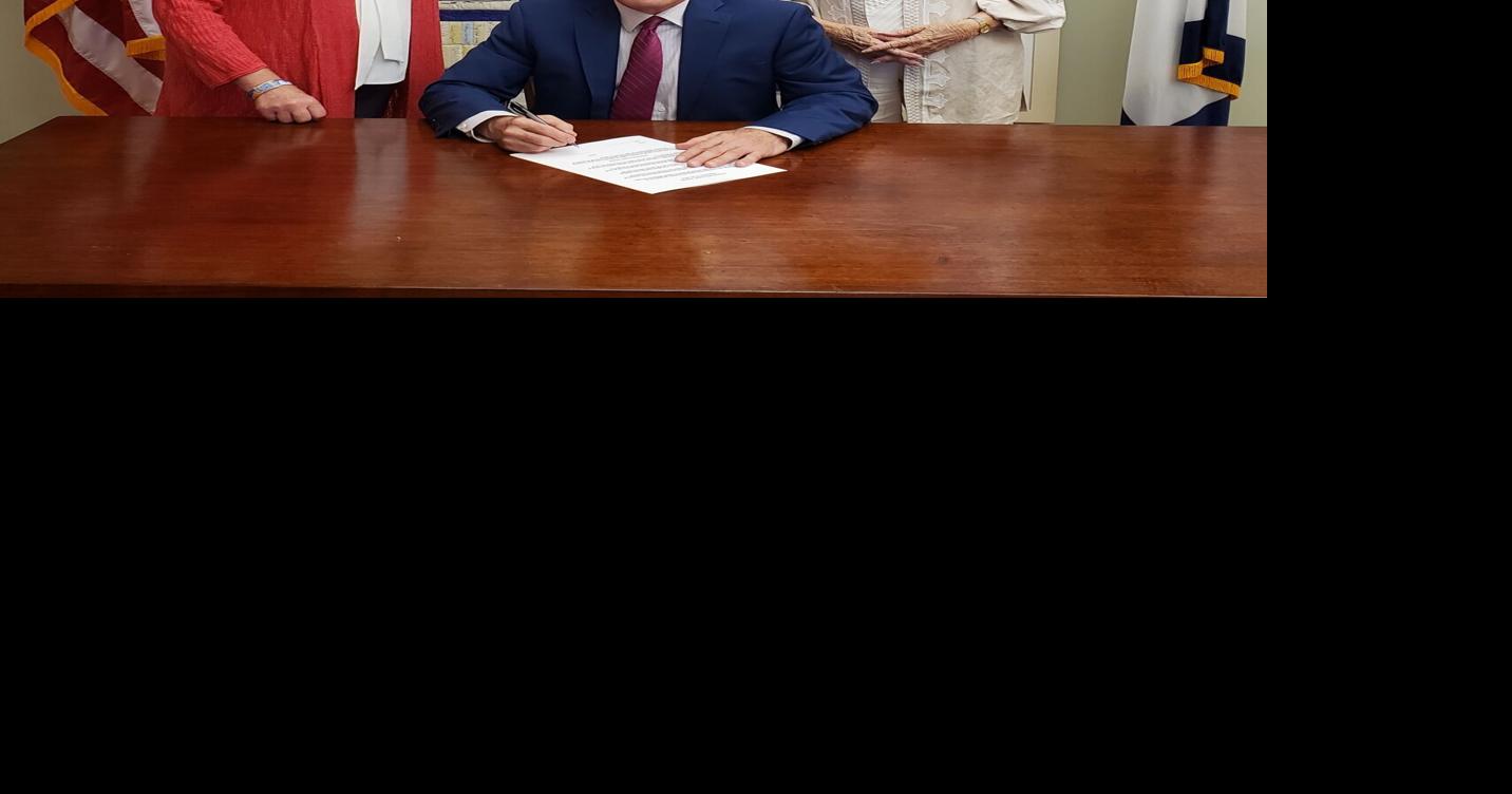 Constitution Week proclamation signed | Journal-news | journal-news.net