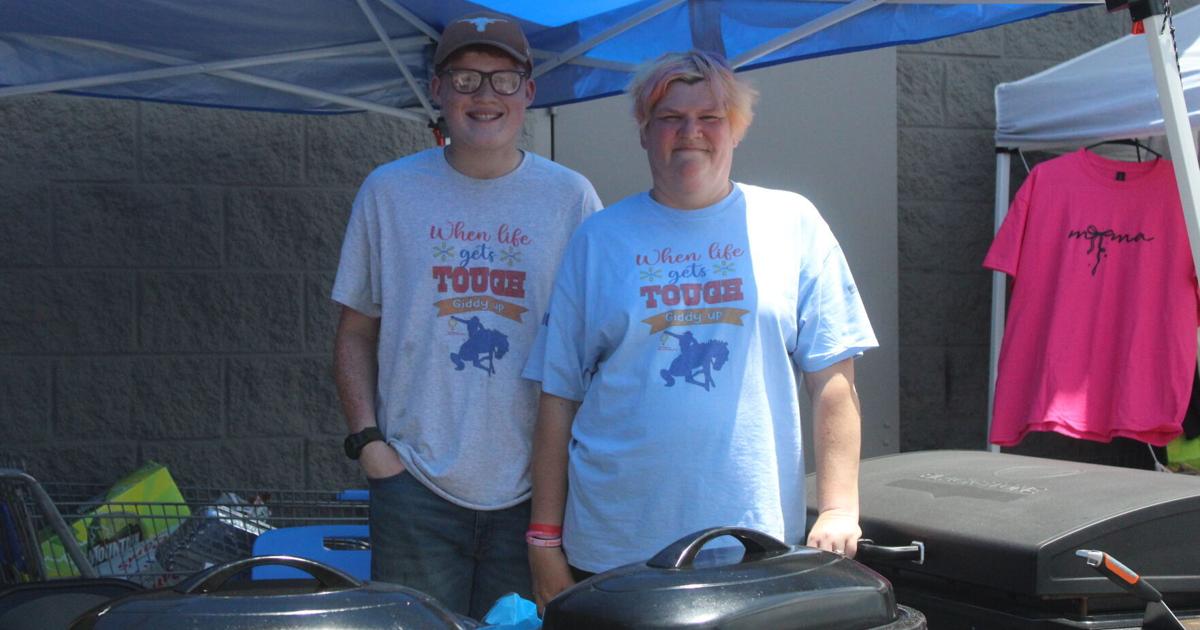 Walmart employees raise funds for Children’s Miracle Network