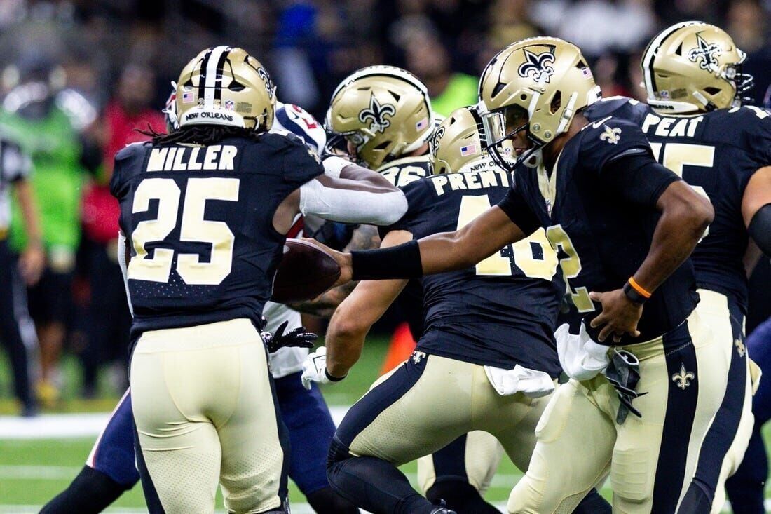 New Orleans Saints 20-17 Carolina Panthers: Tony Jones Jr scores