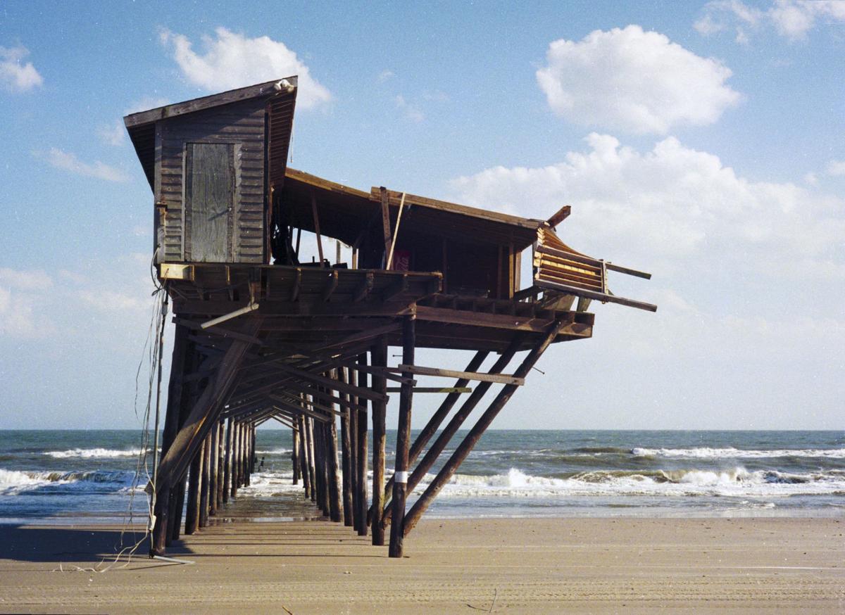 Photos Hurricanes Hugo and Fran hit NC in past Septembers Galleries