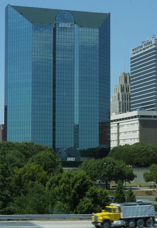 BB T BUILDING 1207470.JPG