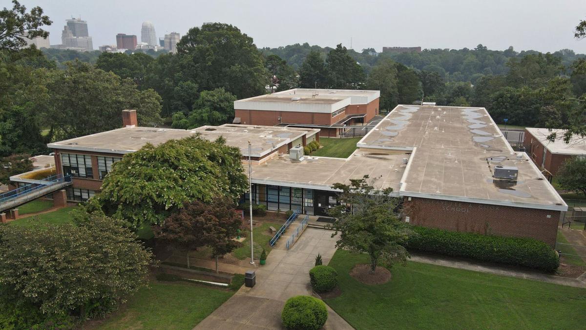 Forsyth schools staff makes school closure