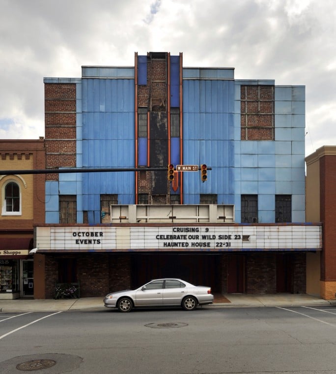 Reeves Theater becomes Elkin's 'urban cool' space | Local News ...