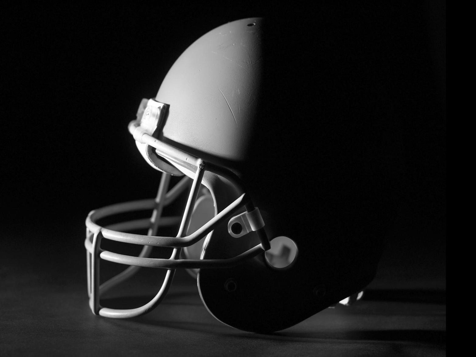 Repetitive Blows To Head Can Cause Brain Changes In Youth Football