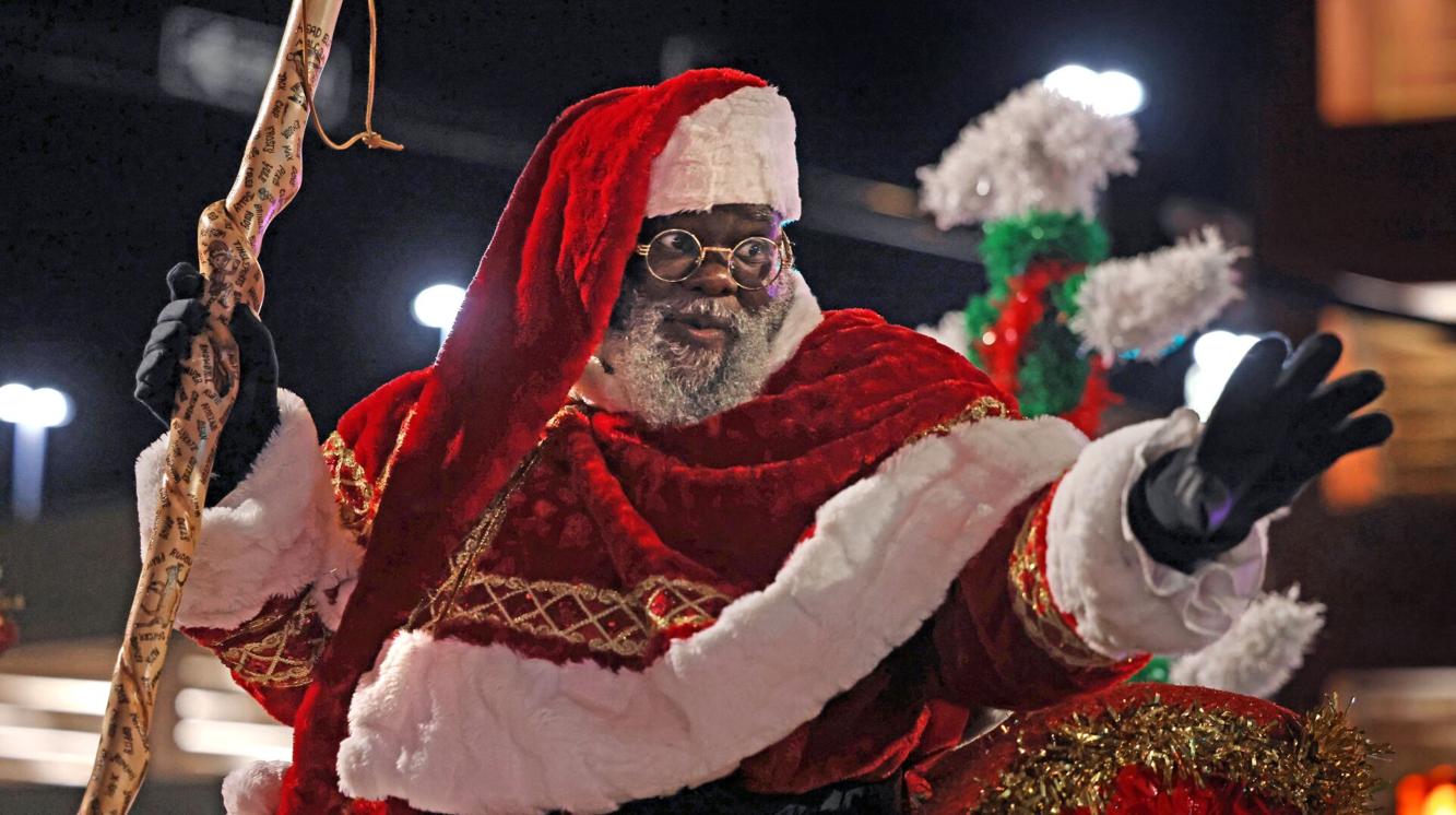 PHOTOS 2024 WinstonSalem Christmas parade and tree lighting