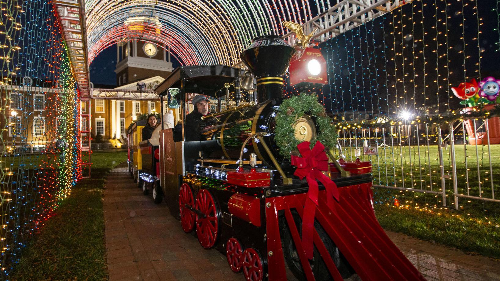 More Than 100 000 Lights Here S Your Chance To See High Point University S Holiday Decorations Local News Journalnow Com High Point University Community Christmas 2021