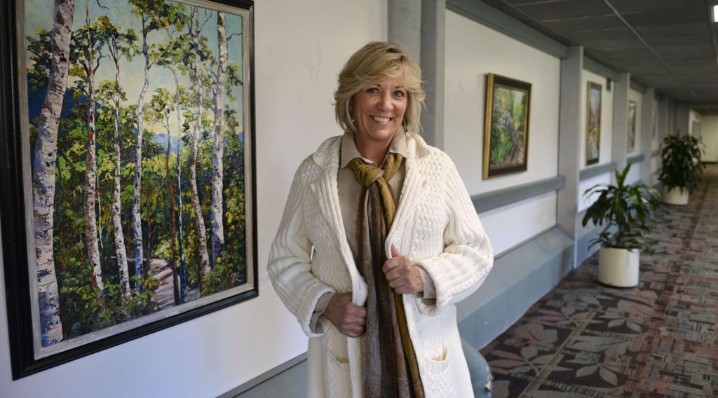 Successful Painter Has Taught Hundreds Of Students Arts