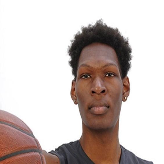 Quality Education S Quincy Ballard Signs Scholarship To Play