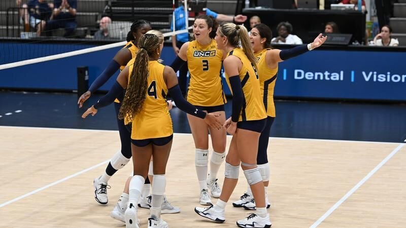 Volleyball to Co-Host Central Carolina Clash