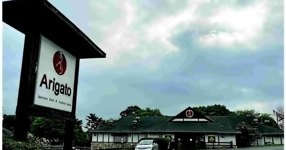Restaurant customer injured by falling ceiling panel