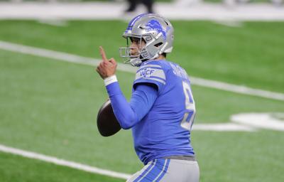 Matthew Stafford #9 of the Detroit Lions signals the receiver during the fourth quarter of the game against the Minnesota Vikings at Ford Field on January 3, 2021 in Detroit, Michigan.