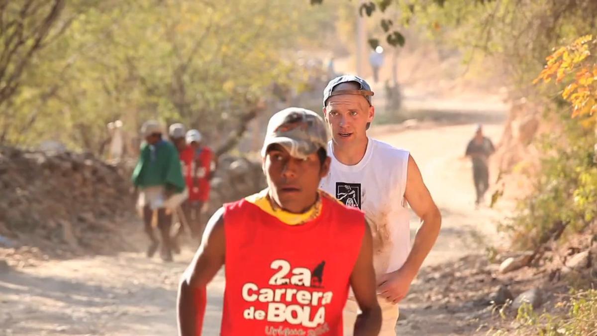 El Chivo Director Rod Murphy Perseveres Like A Runner Arts Journalnow Com