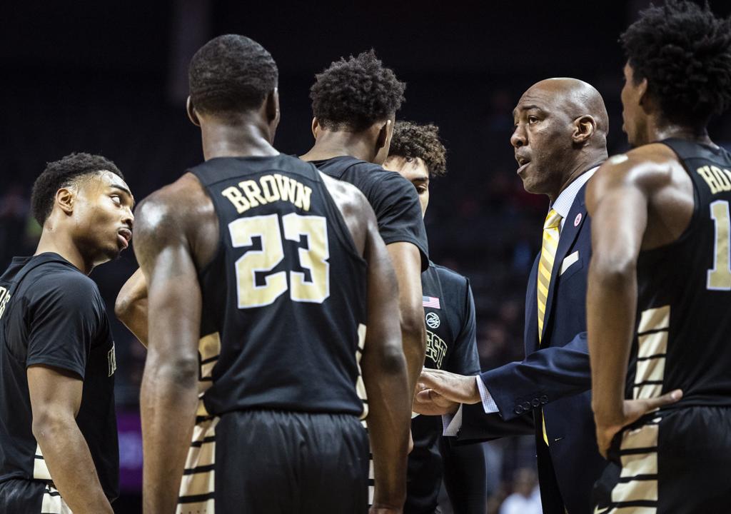 Danny Manning Will Be Back As The Coach Of Wake Forest Men S