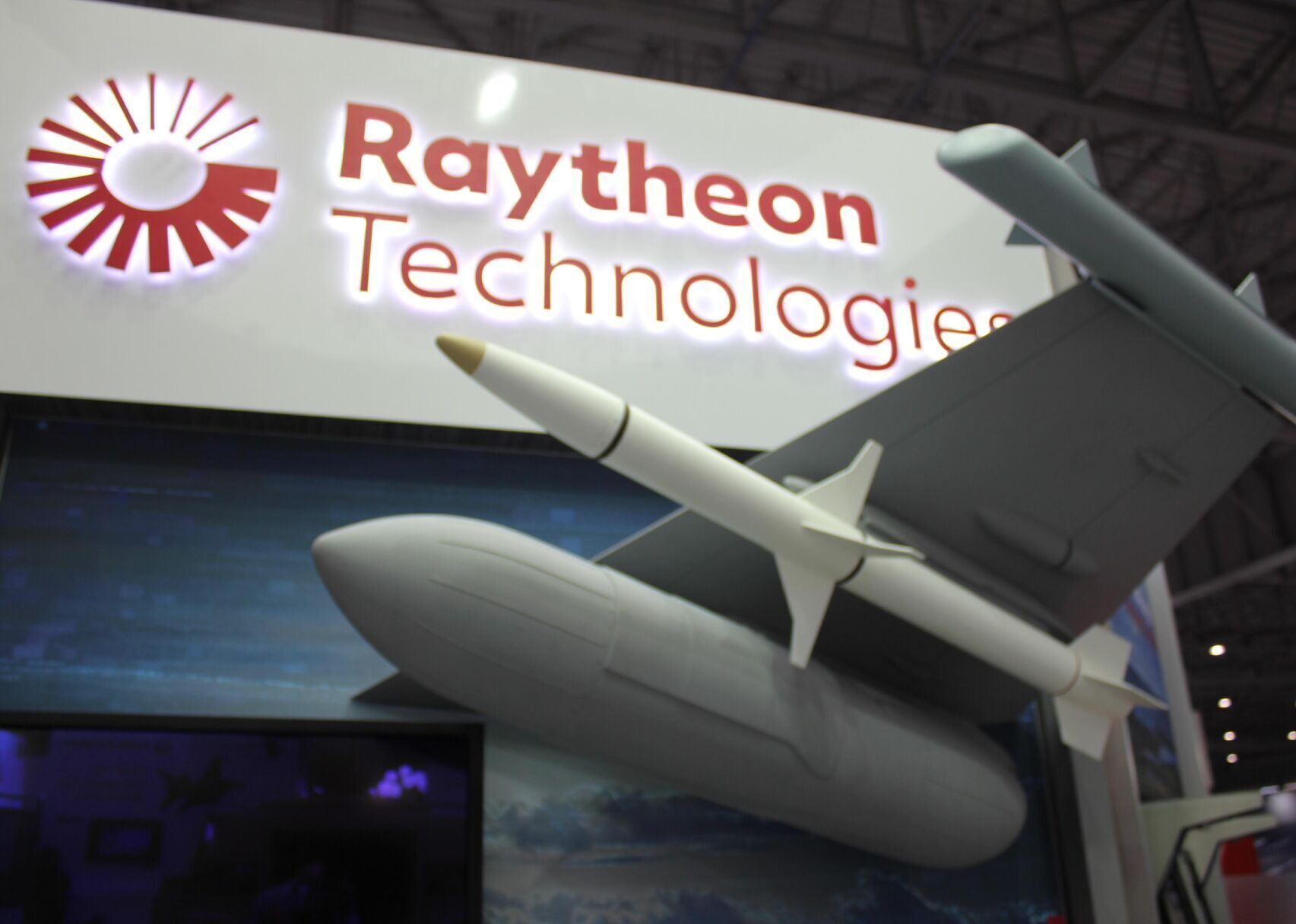 RTX Names Collins Aerospace Official As Raytheon President