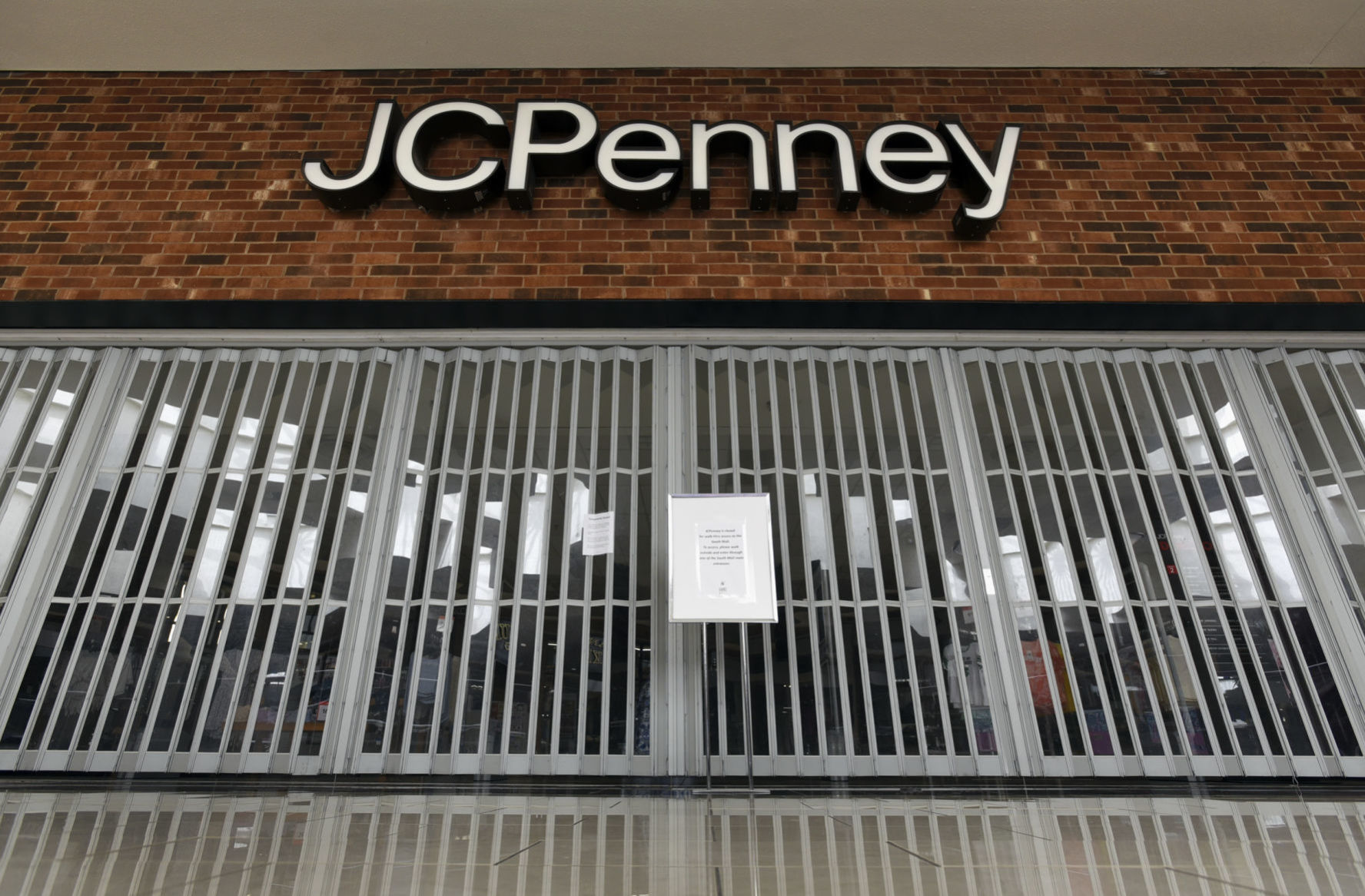 Jcpenney winston 2025 salem hanes mall