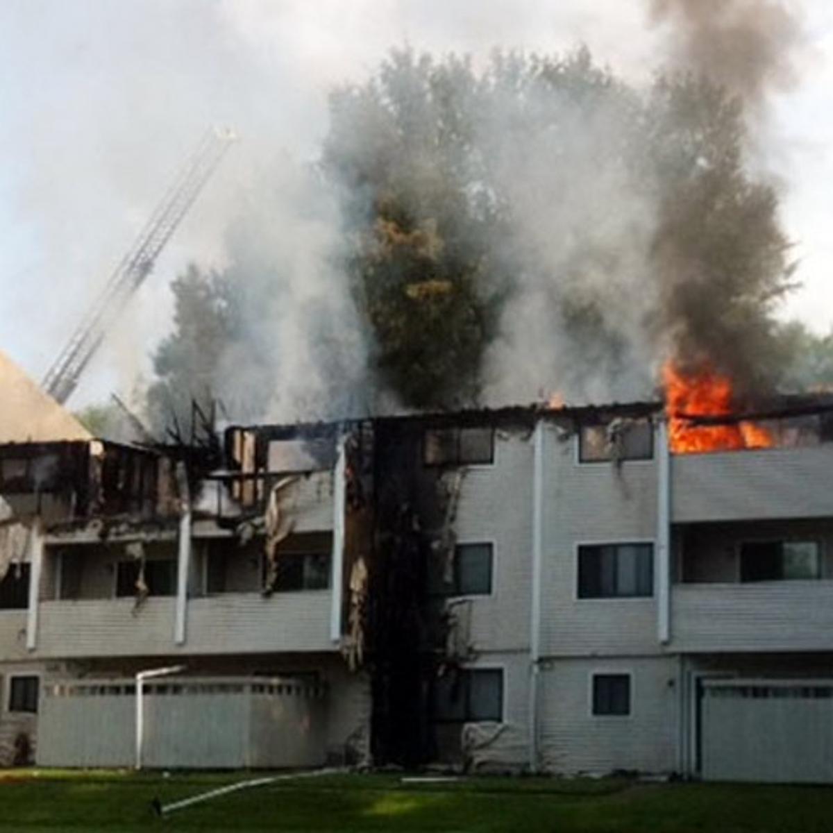Fire Engulfs Apartment Building Off Robinhood Road Local News Journalnow Com Fire Engulfs Apartment Building Off Robinhood Road Local News Journalnow Com