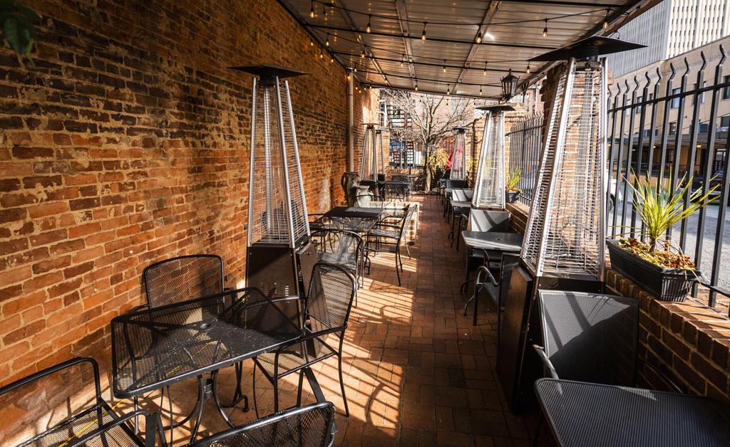 wake forest restaurants with outdoor seating