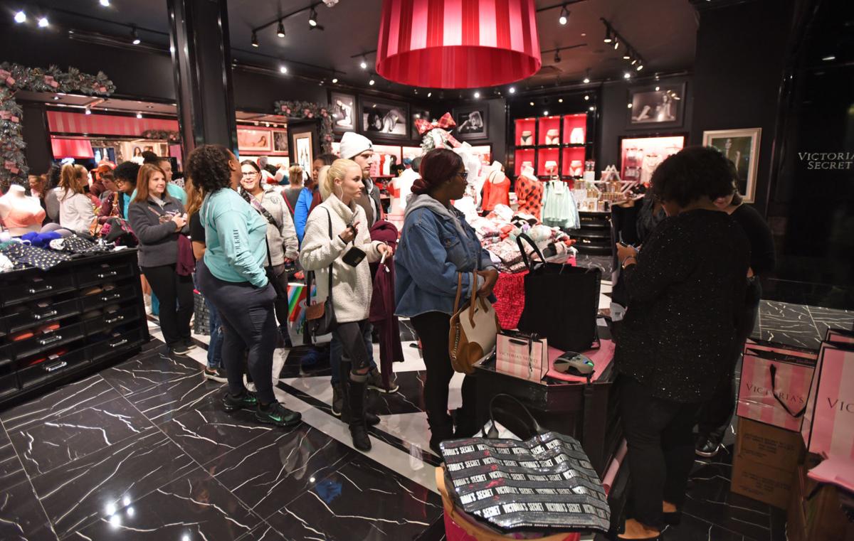 L Brands plans to close roughly 53 Victoria's Secret stores this year