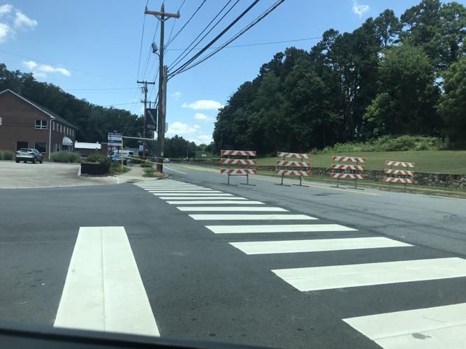 Vehicle crash closes stretch of Reynolda Road, causes power outages