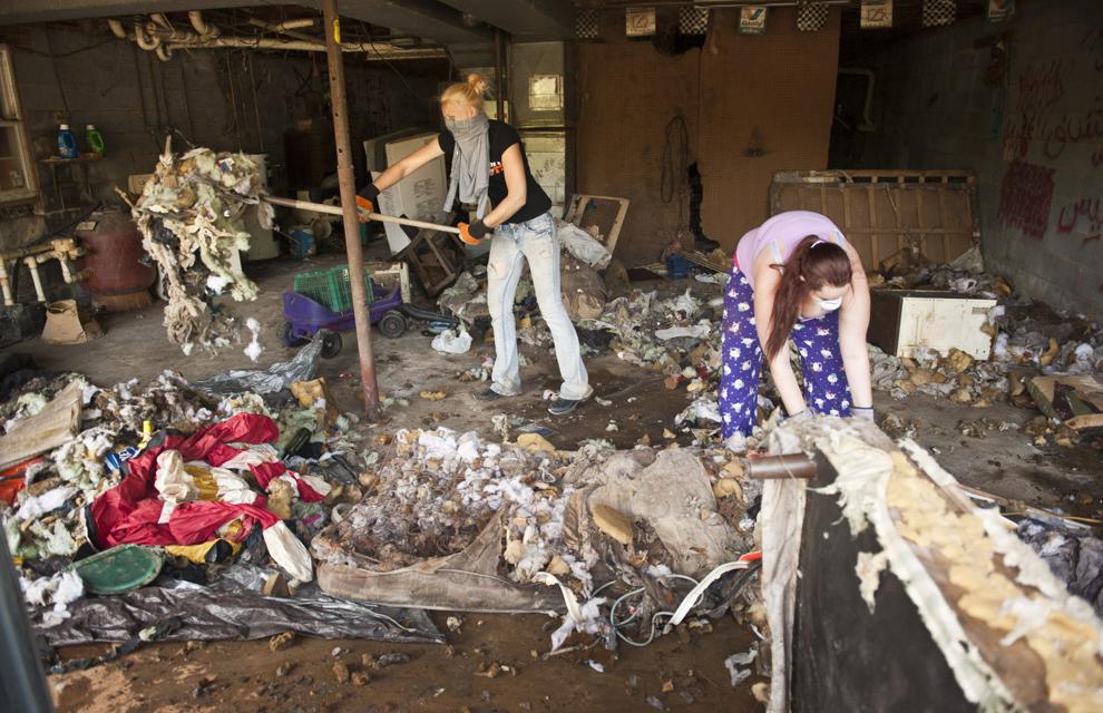 Pazuzu Algarad house debris removal