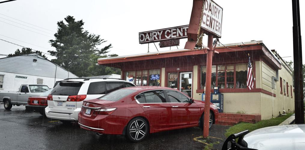 Mount Airy restaurants specialize in groundsteak sandwiches