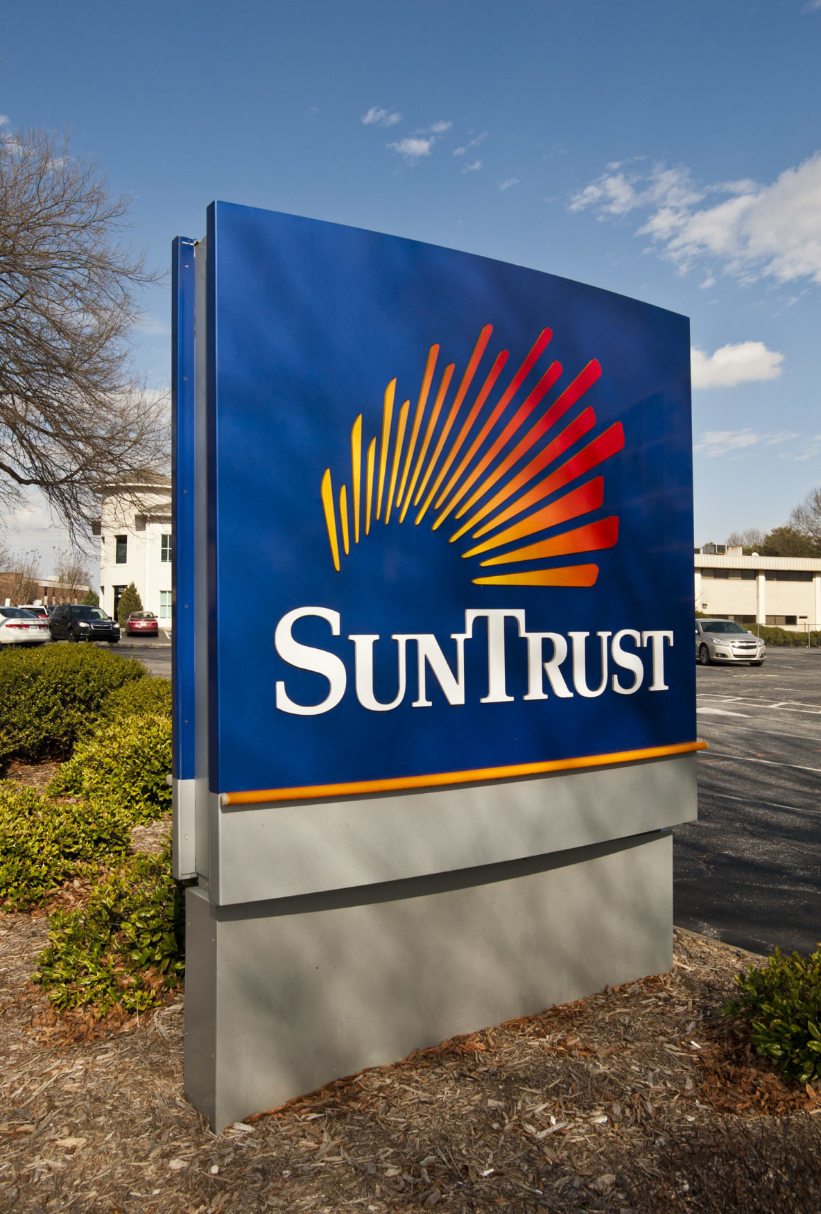 Elizabeth Warren To Regulators Stop Rubber Stamping Bank
