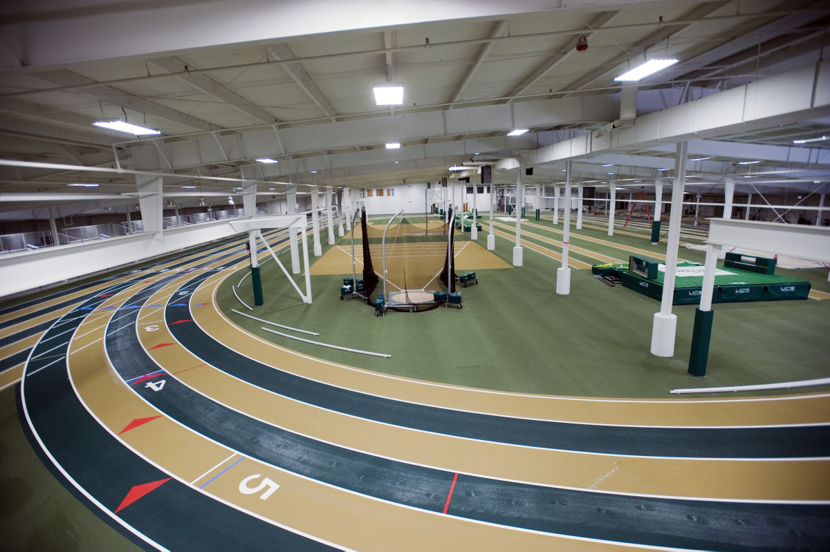 INDOOR TRACK