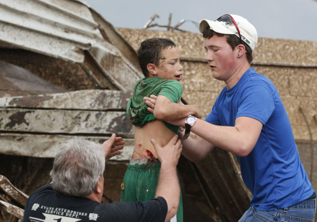 Oklahoma tornado victims return to school | Galleries ...