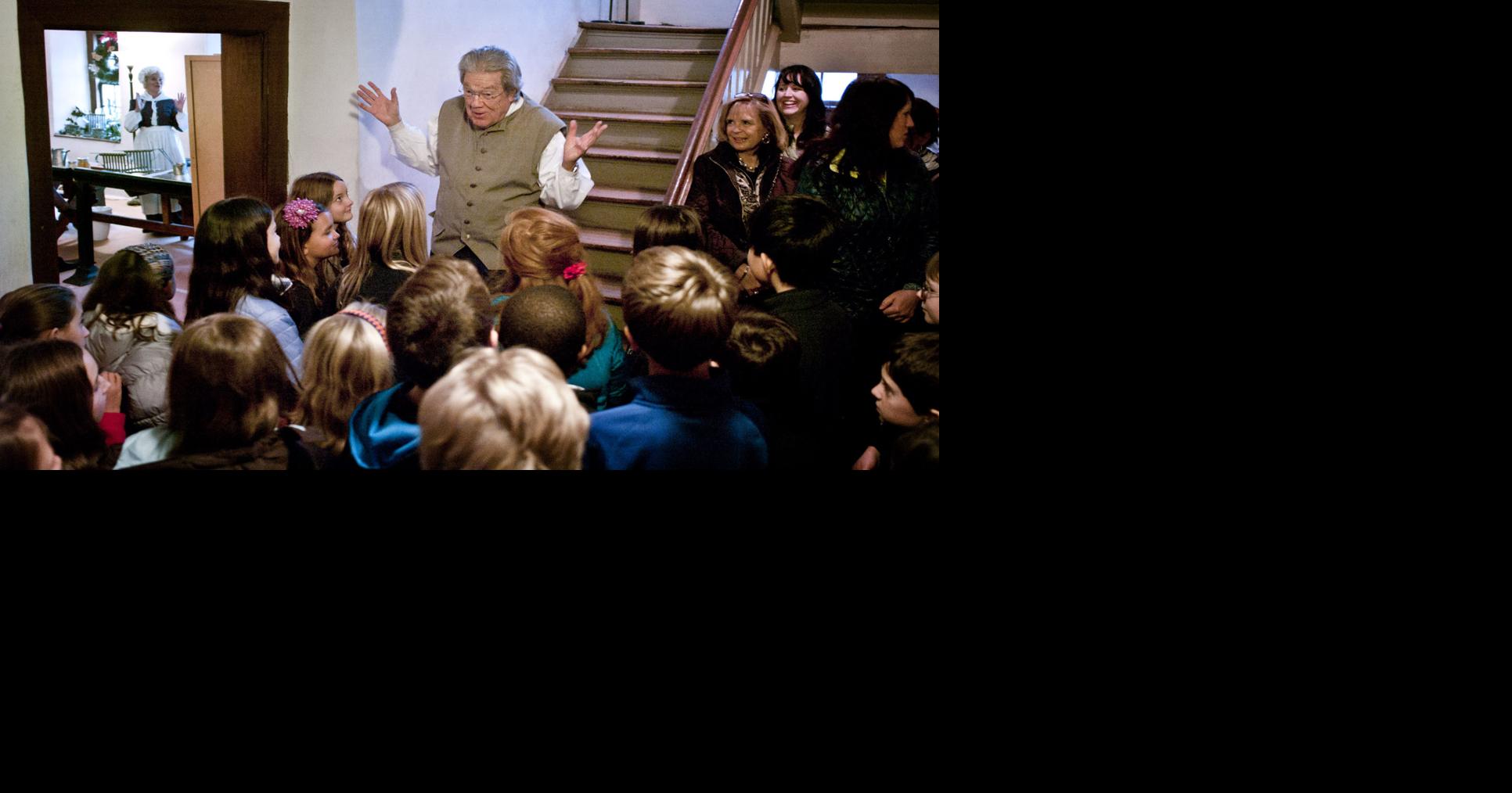 Old Salem Candle Tea