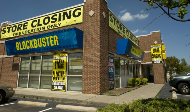 City's last Blockbuster closing