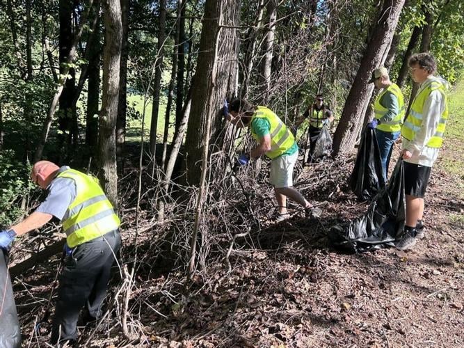 More Than 40 Volunteers Join Statesville’s Fall Trash Bash
