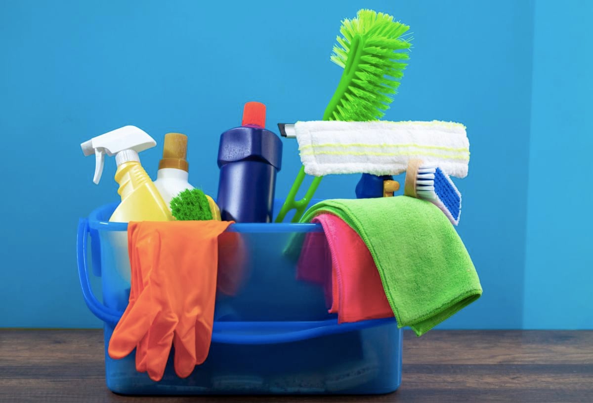 Cleaning products for kitchen, bathroom and other rooms.