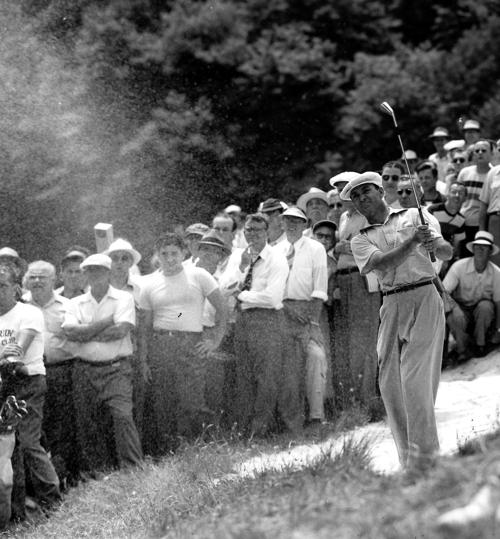 1950: Ben Hogan wins US Open in 18-hole playoff