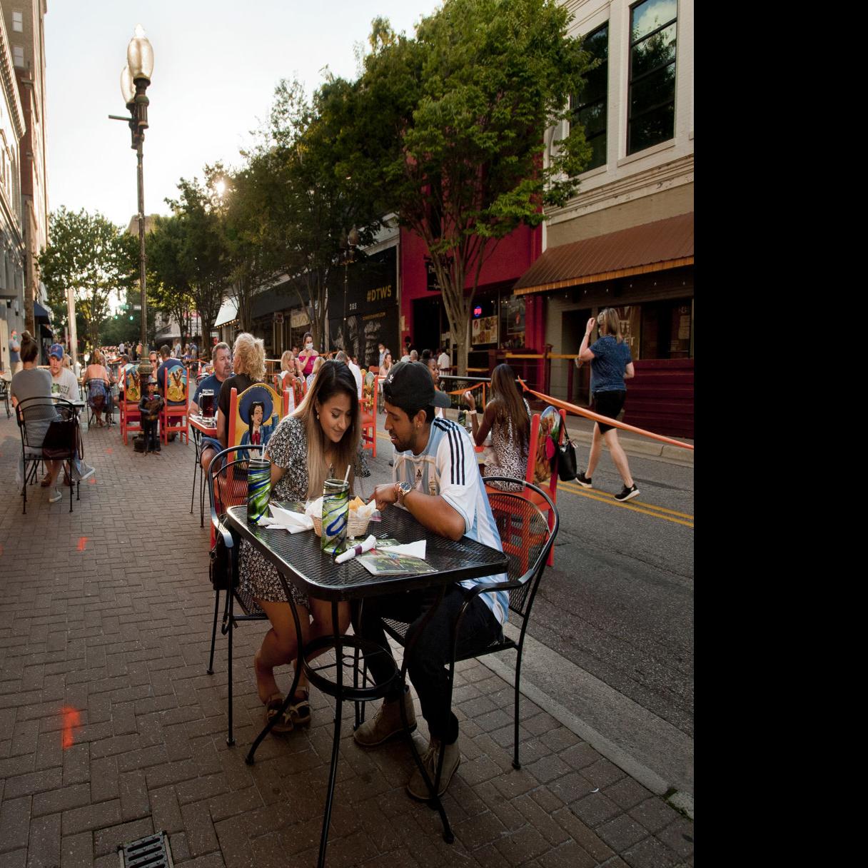 Photos The Streatery On Street Dining On Winston Salem S Fourth Street Galleries Journalnow Com