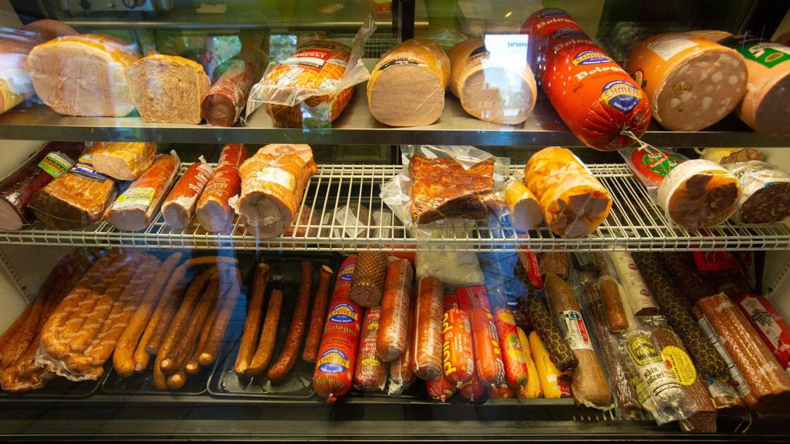 Mały targ w Guilford pełen europejskich serów, mięs, słodyczy i nie tylko |  jeść jedzenie Mały targ w Guilford pełen europejskich serów, mięs, słodyczy i nie tylko |  jeść jedzenie