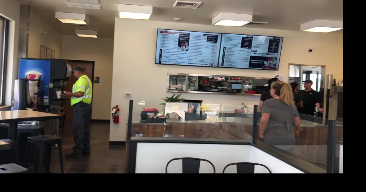 New Kernersville restaurant combines quickservice chicken and seafood