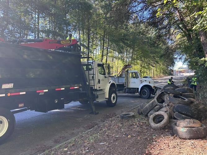 More Than 40 Volunteers Join Statesville’s Fall Trash Bash