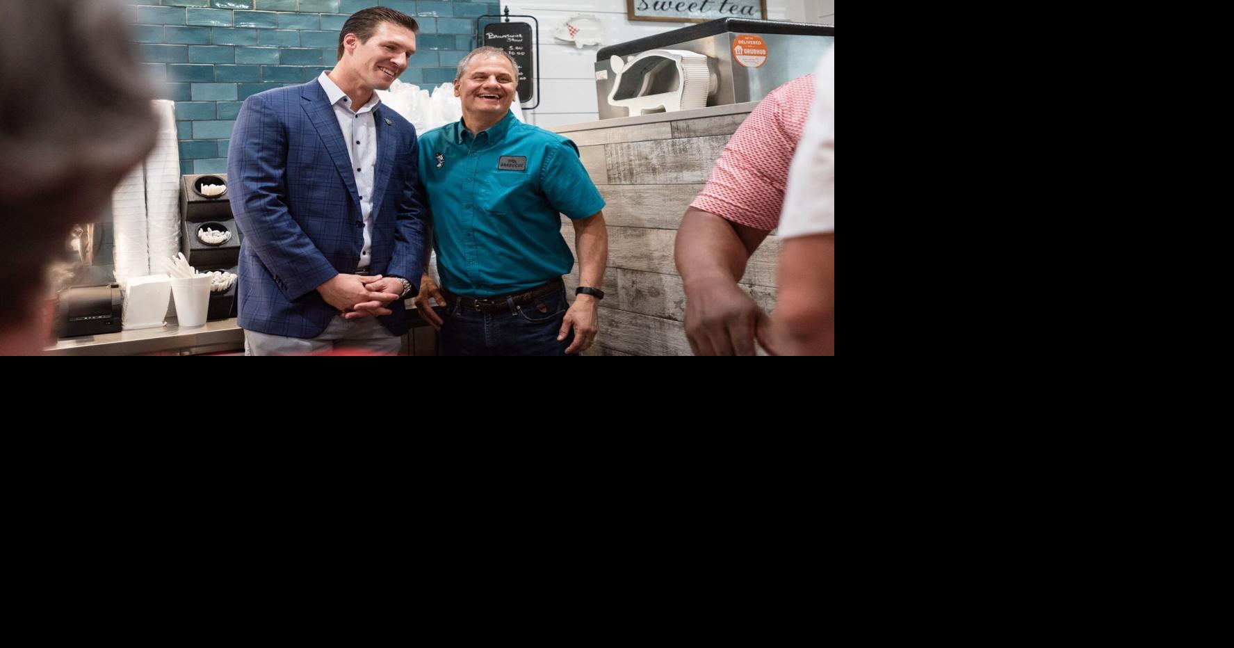 Image for Foxx, Harrigan enter 2026 with large fund-raising leads