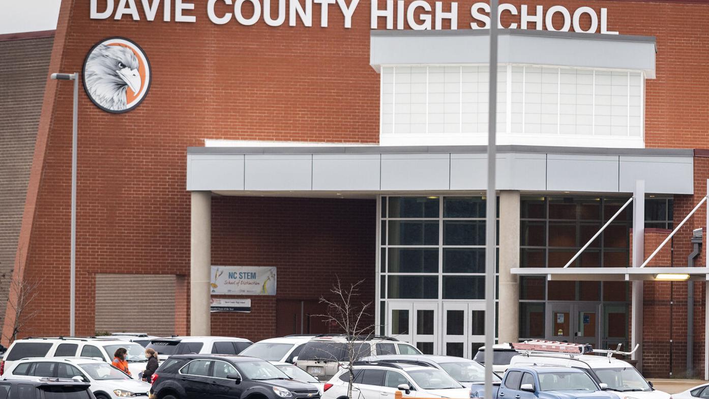 Davie High offering COVID-19 shots for students on campus in Mocksville - Vimarsana News