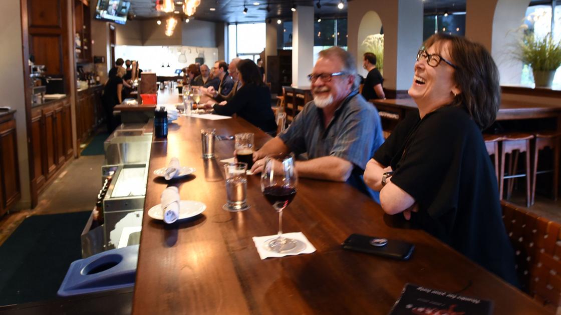 Restaurants welcome their first dine-in customers since March | Local