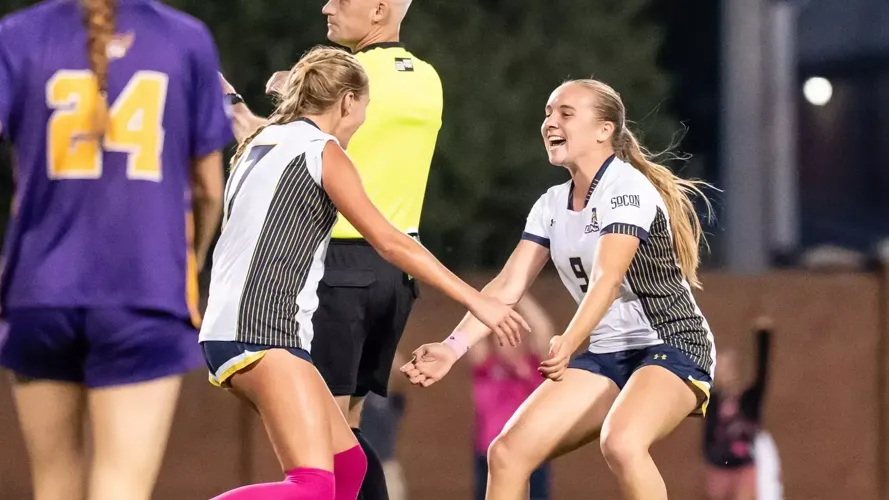 Greulich’s Brace Spurs Women’s Soccer Past Mercer, 3-0