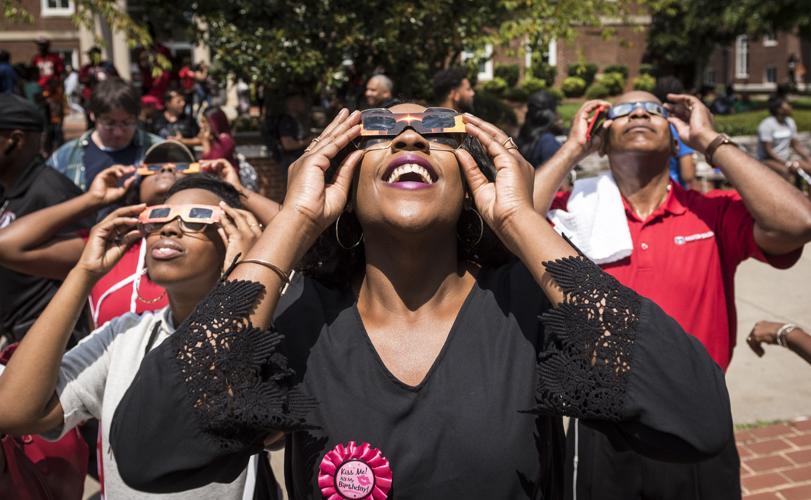 Thousands turn out to watch eclipse at WinstonSalem events