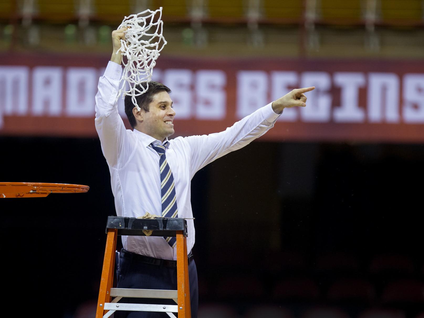 Small World Uncg And Its Ties To Gonzaga College Journalnow Com